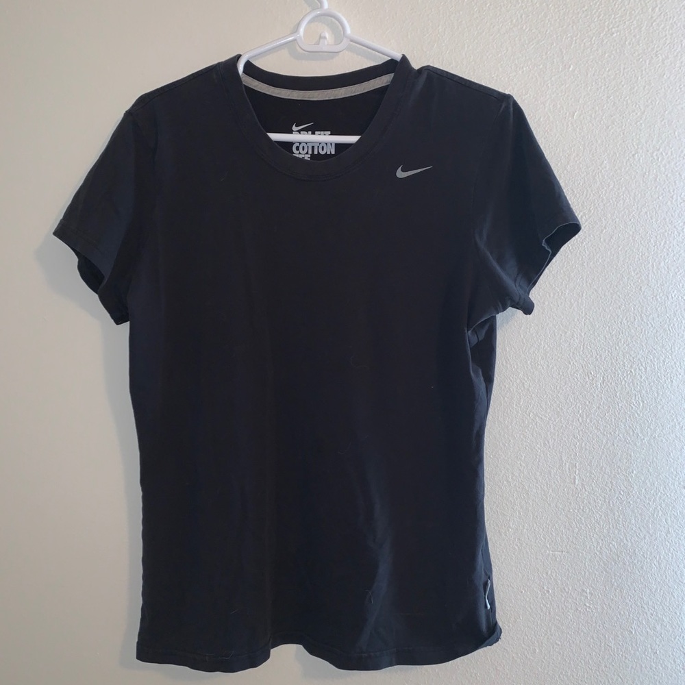 Large basic Nike T shirt